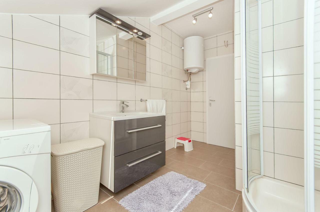 Modern Apartment Duce Luaran gambar